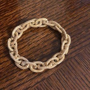 Chain-link style gold bracelet